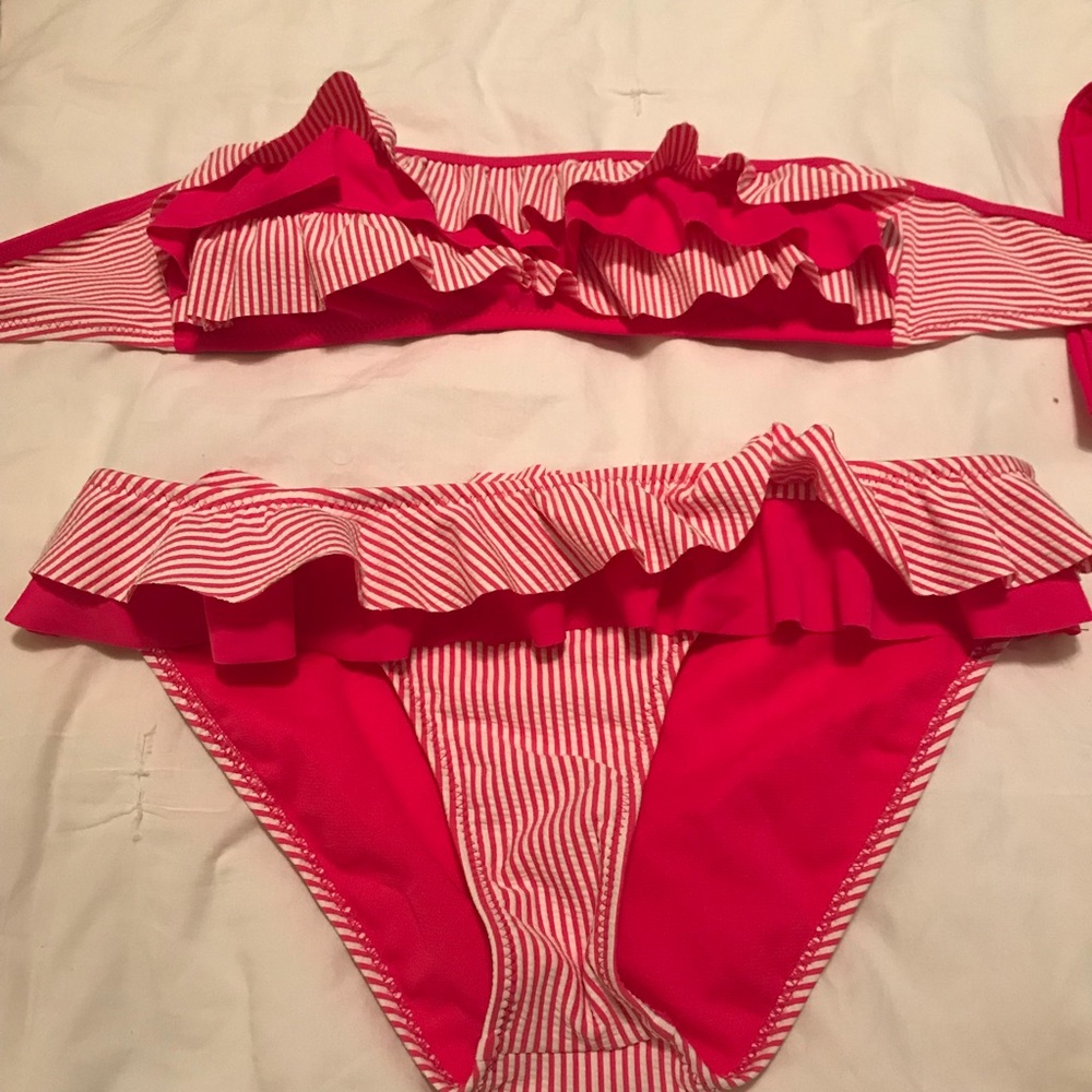 Jessica Simpson bathing suit